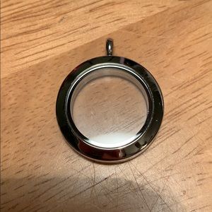 Origami Owl Medium Silver Living Locket